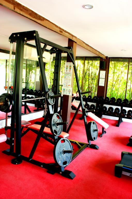 Club One Seven Gaymen Chiang Mai Hotell Exteriör bild